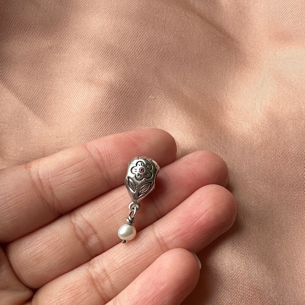 Rare/Vintage Pandora Pearl Bloom Flower Charm